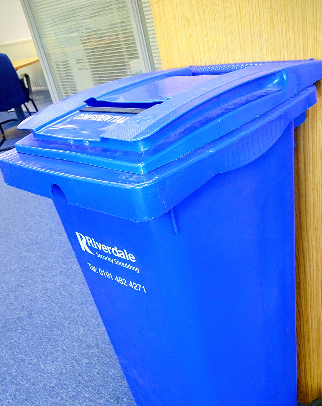 140 litre Riverdale Recycling secure bin for confidential shredding
