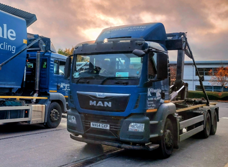 Riverdale Recycling roll on-off vehicle